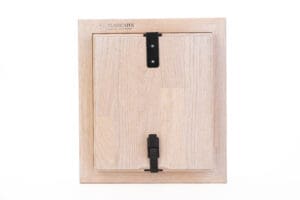 Houten Kattenluik en hondenluik voor kleine honden met stevige afsluitdeur die wind en tocht buitenhoudt Tomsgates